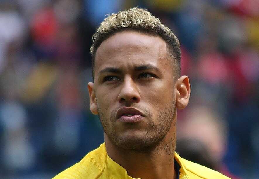 Vášně na trávníku i mimo něj. Neymar obvinil protihráče z rasismu
