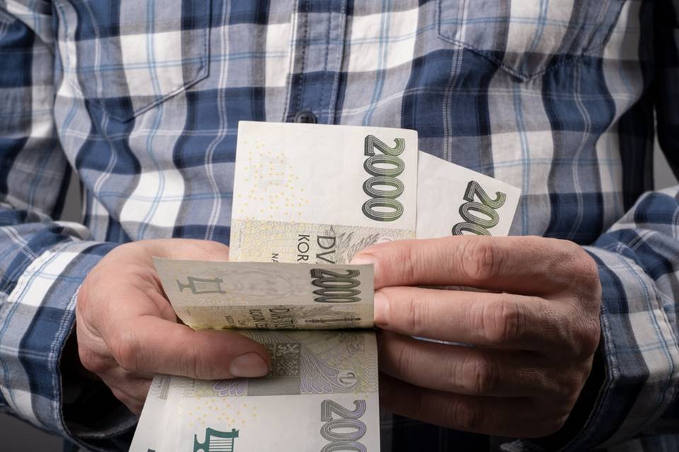 Banky v Česku rozdávají tisíce korun. Založte si více účtů a přijdete si na pořádné peníze